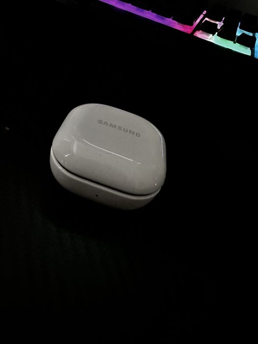 Samsung buds 2 + калъфче