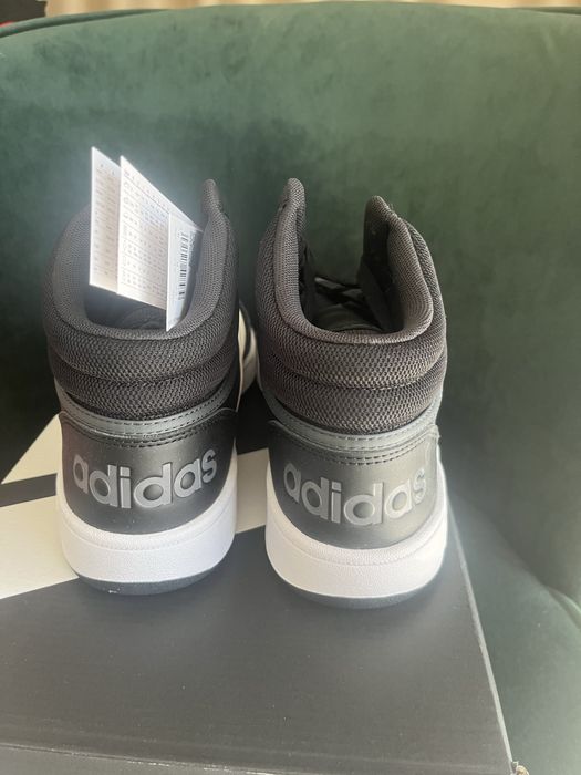 Обувки Adidas Hoops 3.0 MID