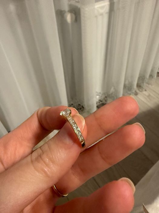 Inel de Logodnă Teilor