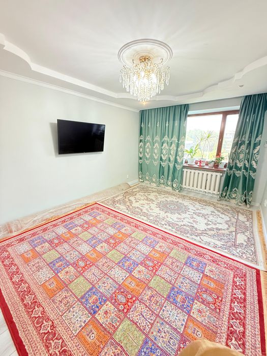 Продам 4 комнатнкю квартиру 4 мкр