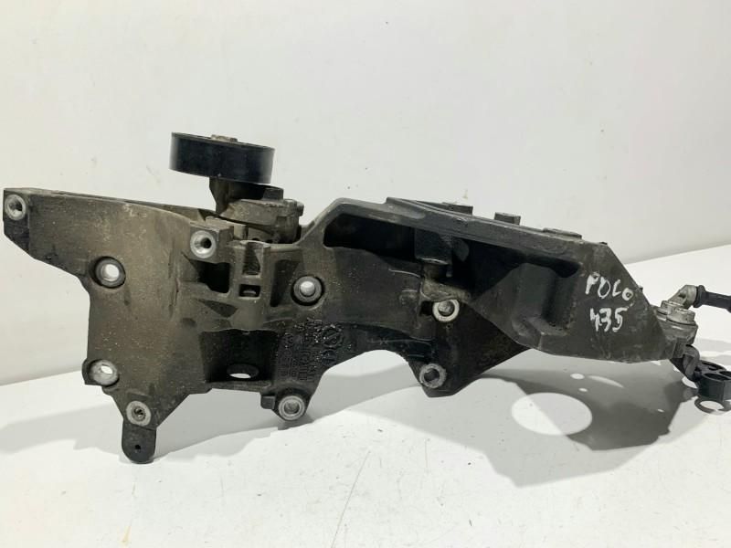 Suport accesorii Volkswagen Golf 6 (2008-2013) 2.0 tdi; 1.6 tdi CAYC 03L903143Q