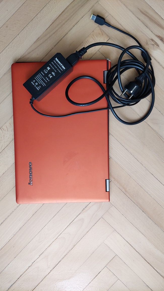 Vand laptop Lenovo Ideapad Yoga 13
