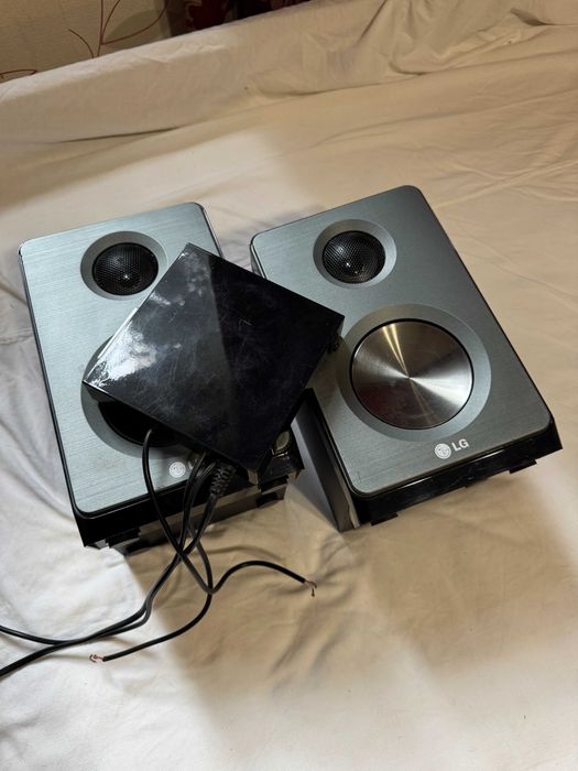 LG XAS66F тонколони + усилвател