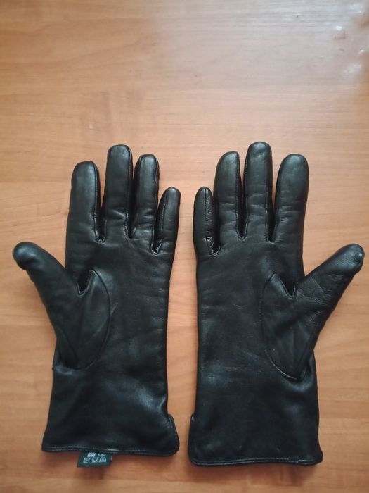 Продам жён.перчатки 2000т.