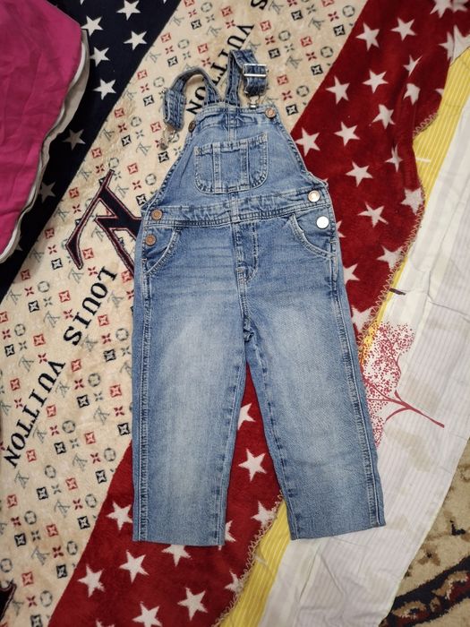 Продаются комбинезон