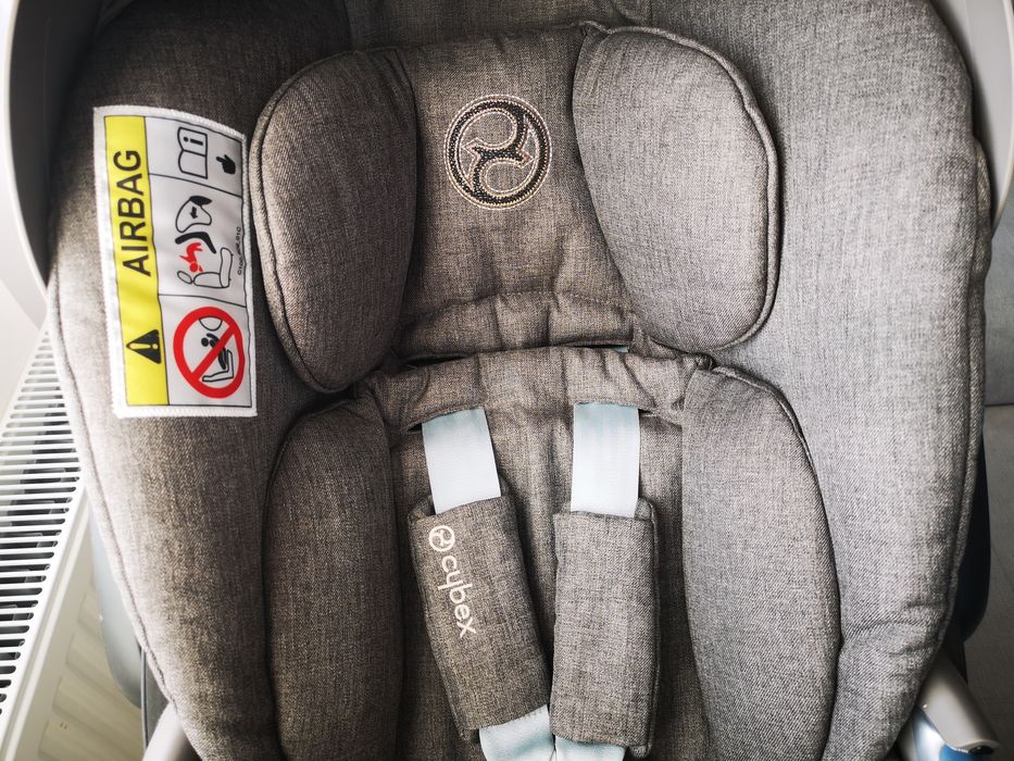 Стол за кола Cybex Cloud Z i-Size Plus + ЛЕТЕН КАЛЪФ цвят Soho grey