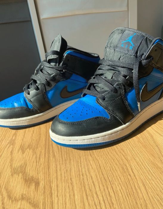 Air Jordan 1 Mid