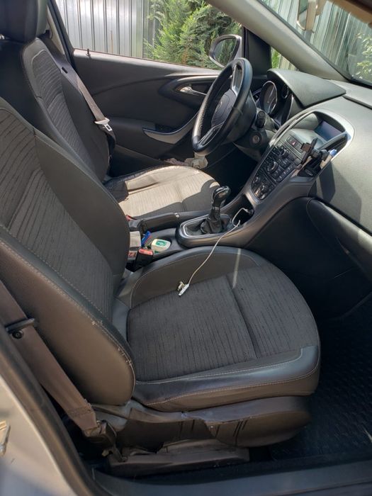 Opel astra j 1.6 gpl