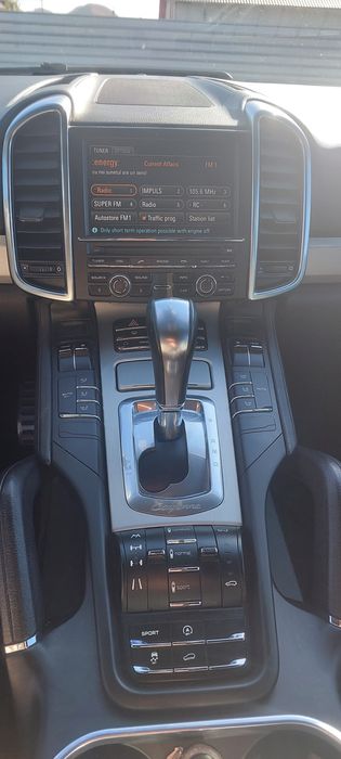 Autoutilitara 5 locuri Cayenne S 4.8 benzina