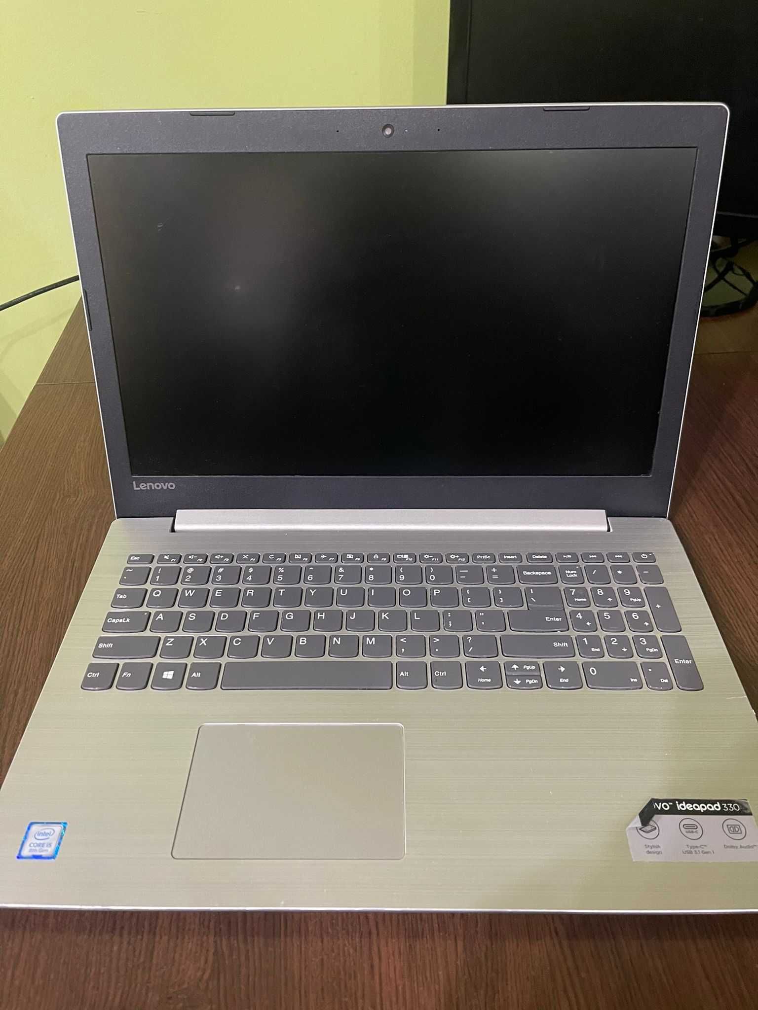 Lenovo Ideapad 330-15IKB, i5-8250U, 12GB Ram, SSD, Windows 10 Pro