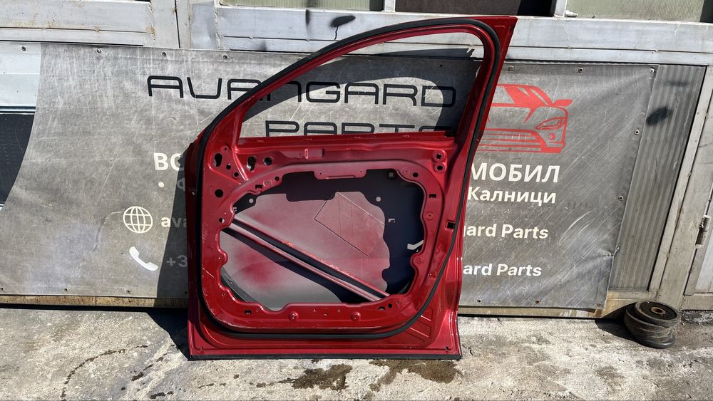 Предна дясна врата Volvo C40 2021-