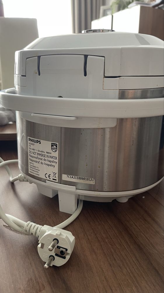 Мултикукър philips