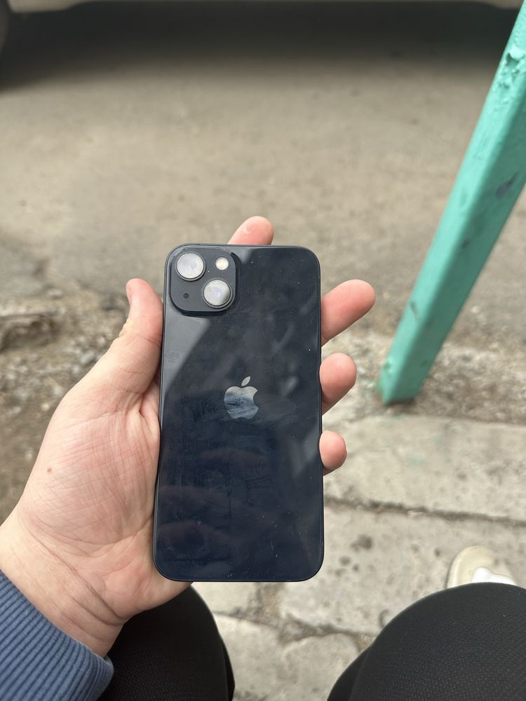 iPhone 13 на гарантий