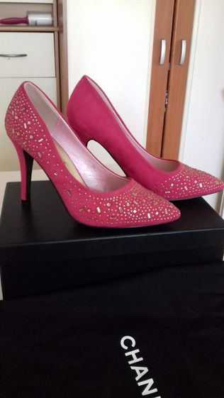 Pantofi fucsia cristale 39,Noi