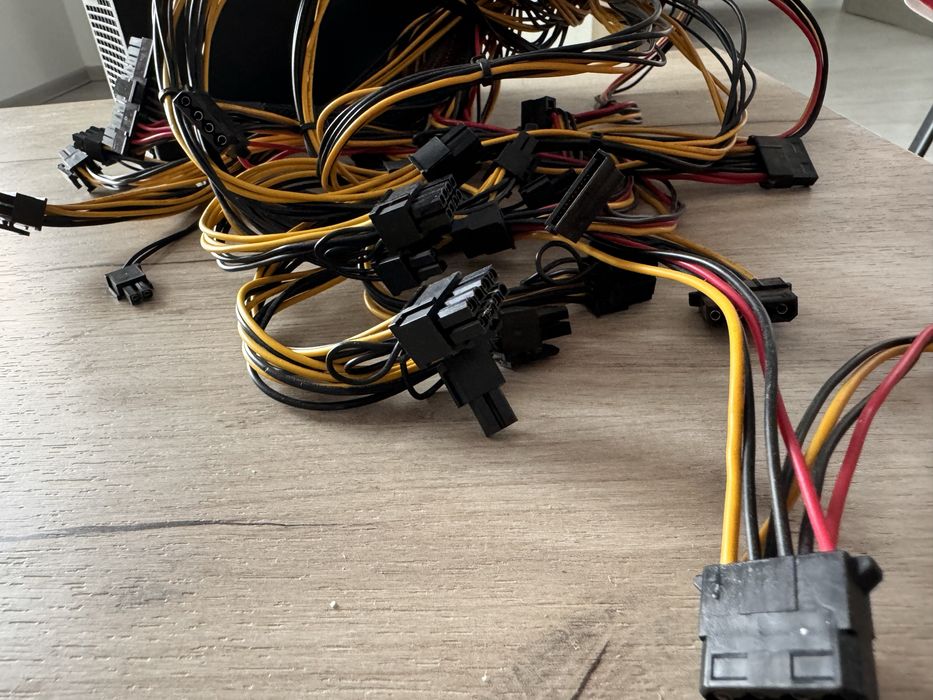 Sursa 1650w impecabil