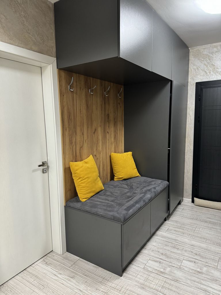 Продава се Тристаен апартамент в Перник, Изток - 97 кв.м за 1908 €/кв.м - Снимка #6