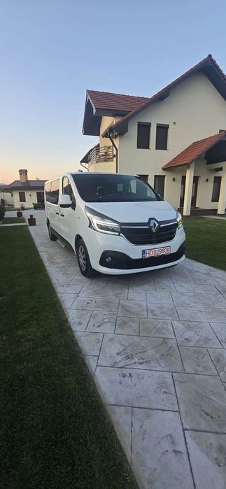 Renault Trafic Renault Trafic 3, 8+1, Adaptata pentru persoane cu dizabilitati