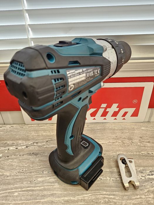 Makita Винтоверт DHP458 18V.