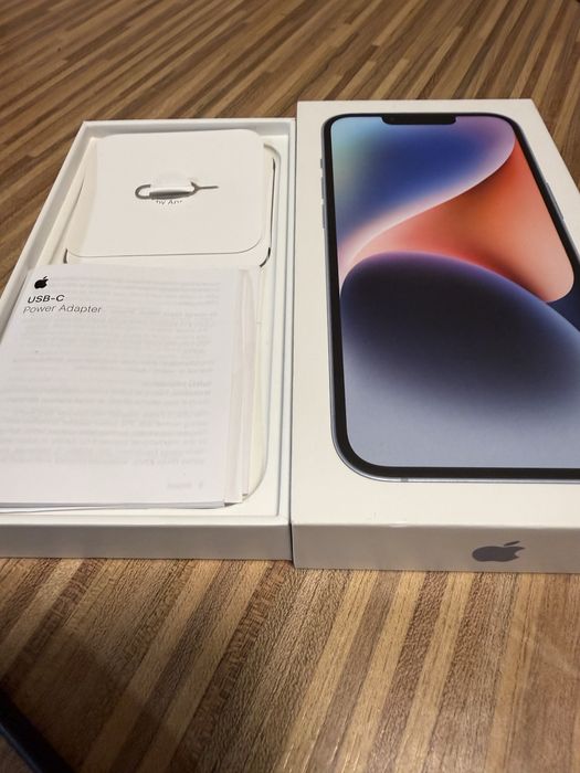 Продавам iphone 14  128 GB
