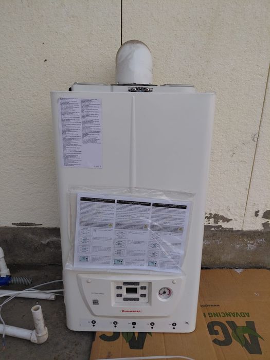 Centrala pe gaz Immergas