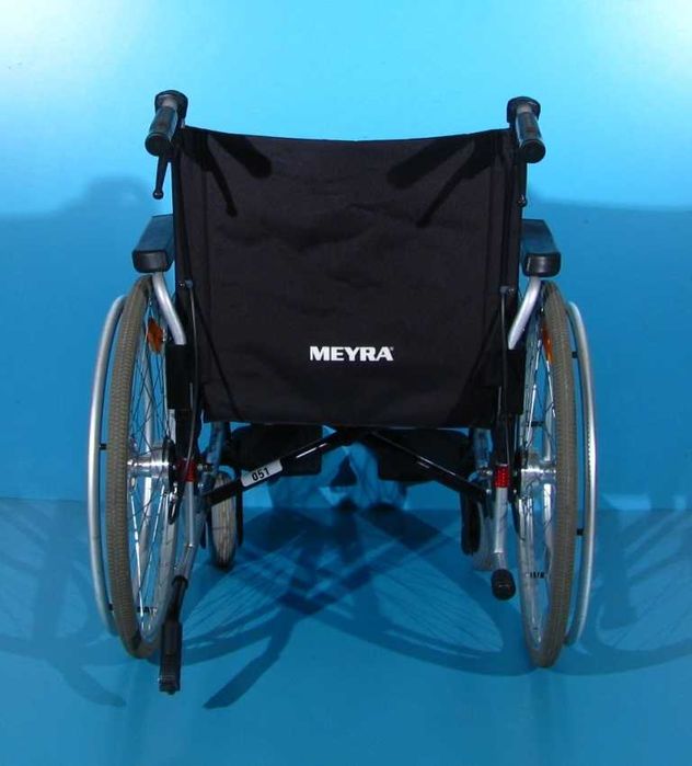 Scaun cu rotile Meyra / latime sezut 51 cm