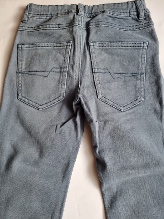 Детска бяла риза H&M и син панталон  Esprit, размер 122 см.