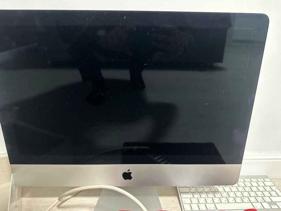 iMac (Intel-based)