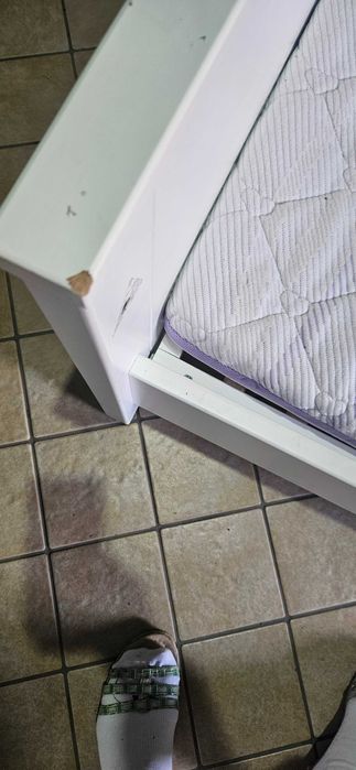 Pat de copii alb de la xxlutz in stare buna 148 lungime si 75 latime