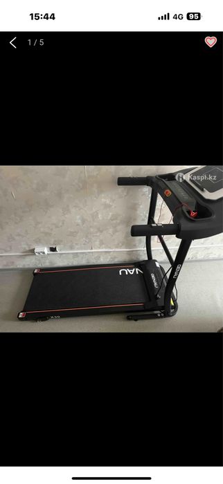 Продам беговую электрическую дорожку GENAUX30