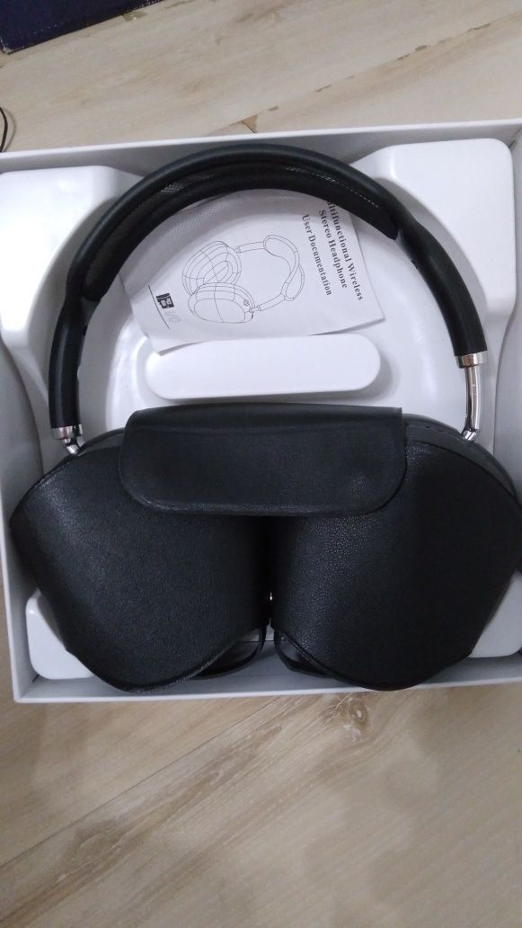 Наушники Apple headset wireless earphone с чехлом