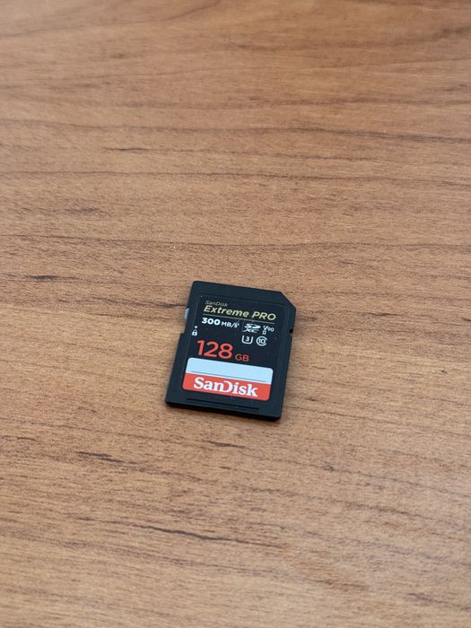 sandisk 128gb v90 300mb/s