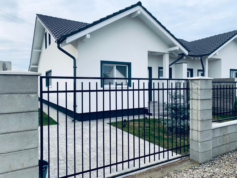 Duplex pe parter Mosnita Noua