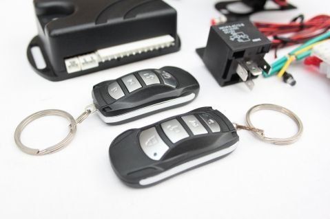 Аларма за кола с централно заключване и шоков датчик - Car Дизайн