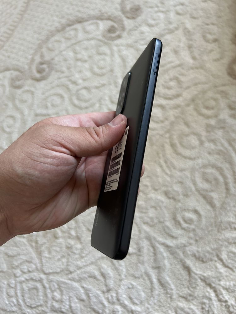 Продам смартфон Redmi Note 11