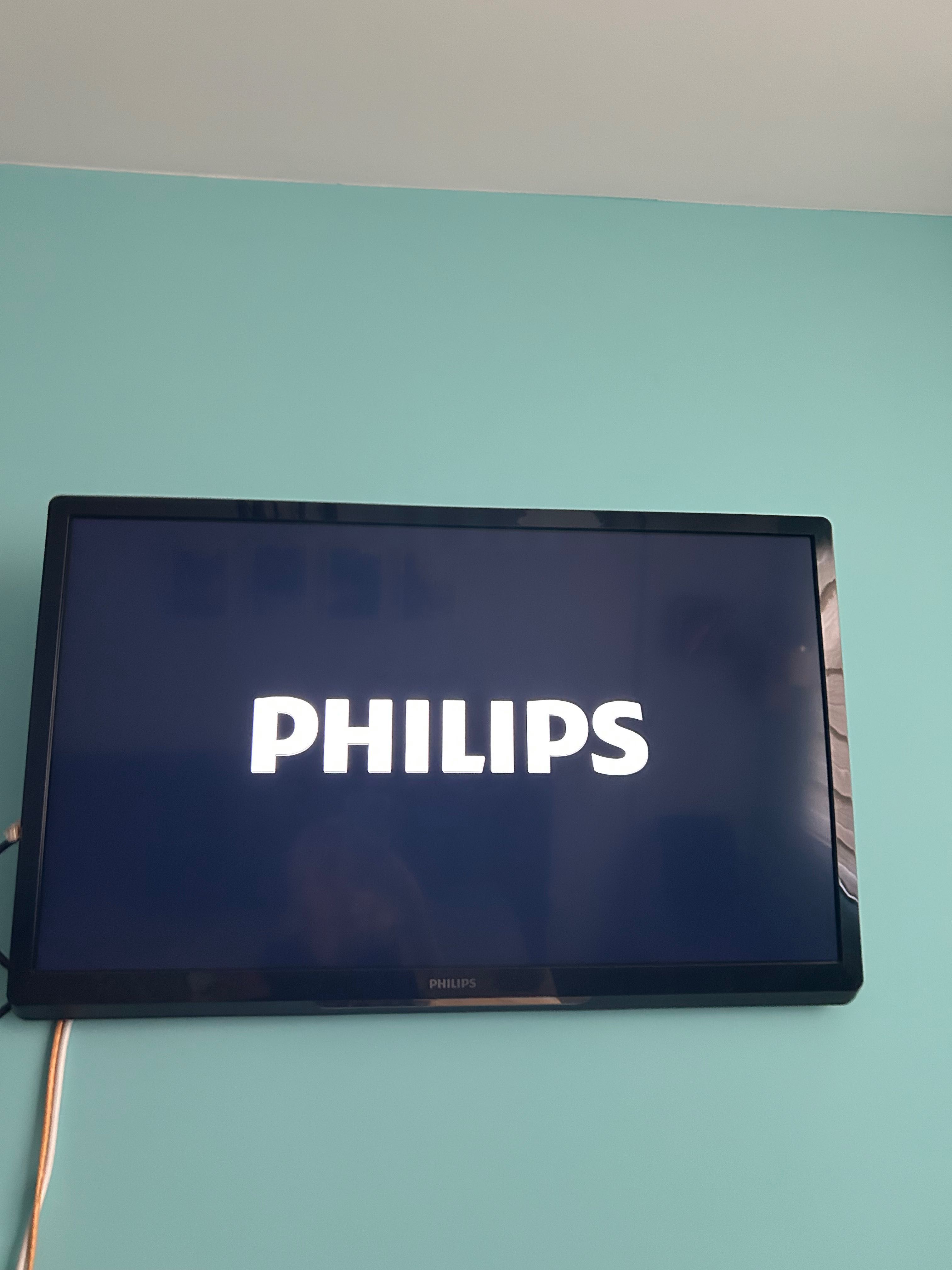 Телевизор Philips 32”
