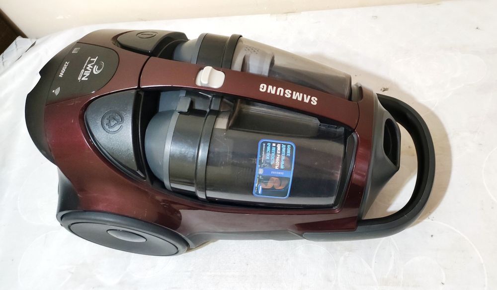 Samsung пилесос 2200W