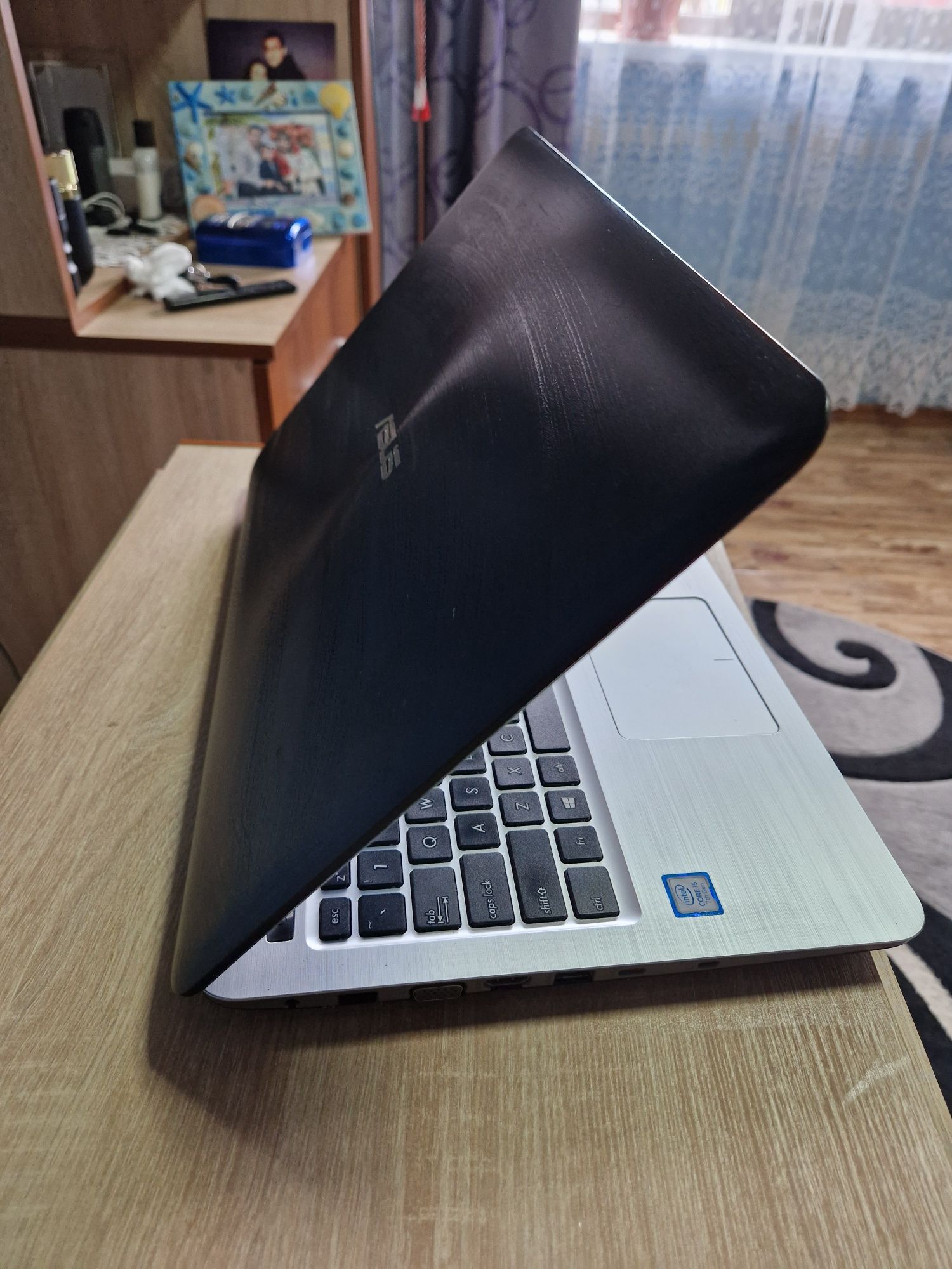 Laptop Gaming Asus Ssb 500Gb i5 gen 7Th