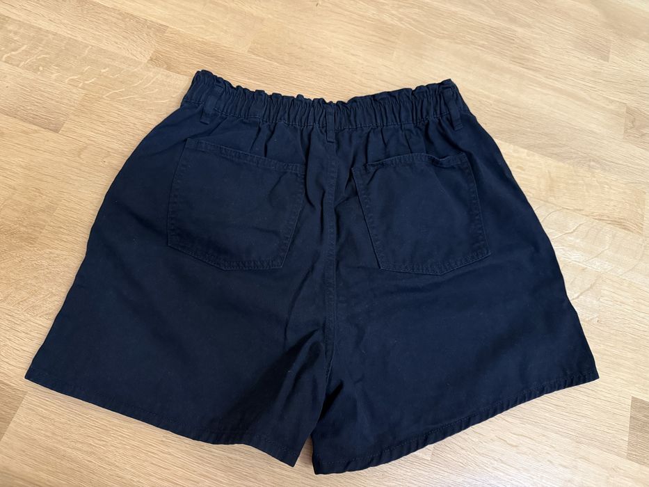 Къси панталони Sinsay