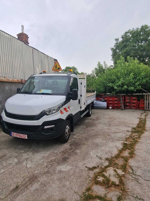 Miniexcavator de inchiriat