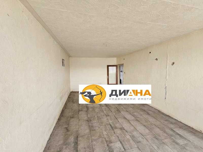 Продава се Тристаен апартамент в Пловдив, Център - 93 кв.м за 1990 €/кв.м - Снимка #3