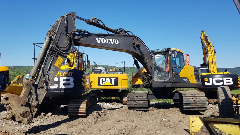 Volvo EC 220 E