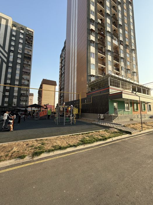 Срочна квартира сотилади яшнабод тумани чикадов метро енида