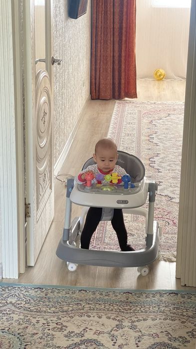 Ходунок для малышей