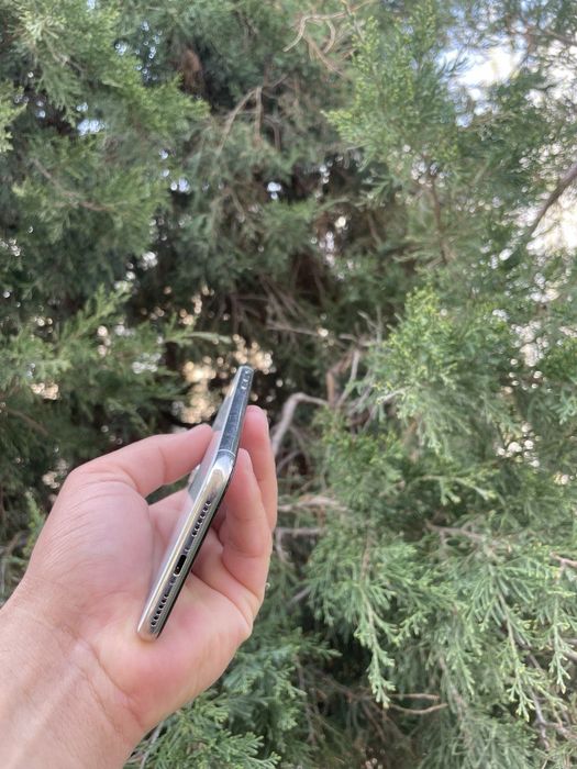 Iphone xs 64 gb feys ishlamidi