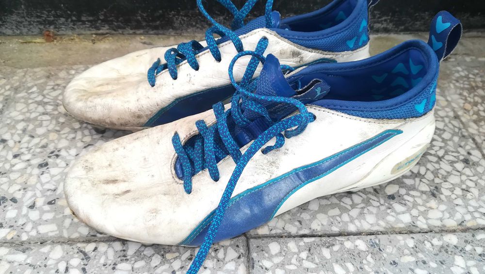 PUMA Evo Touch 1 футболни обувки размер 37.5