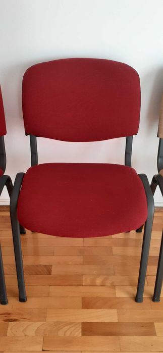 Scaune conferință/office cu cadru metalic – culori bej, grena, negru