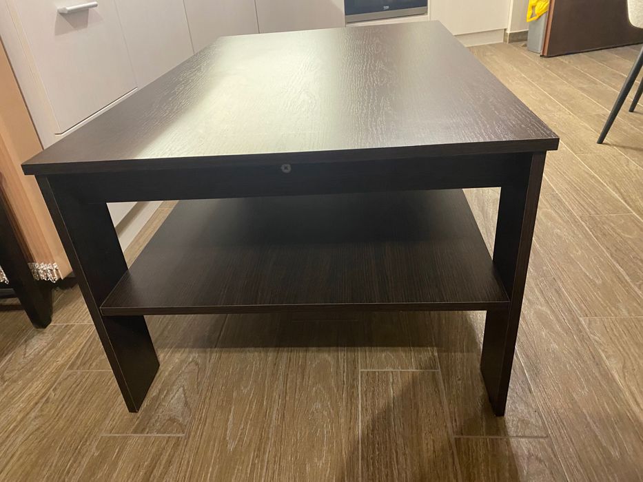 Холна маса, кафява