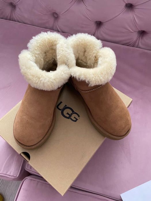 UGG mini