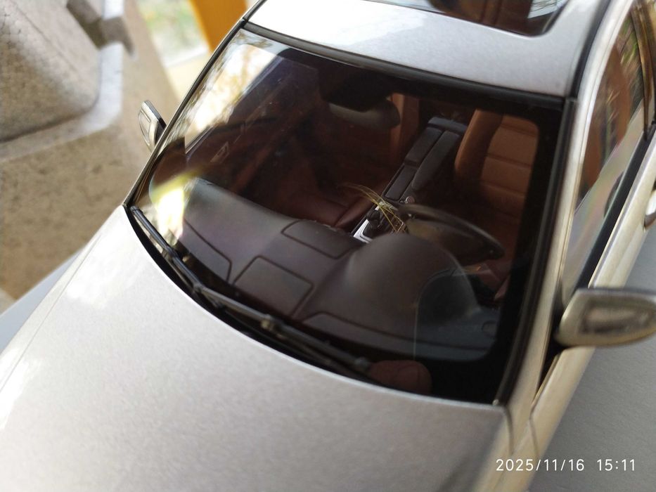 1:18 Autoart - Mercedes C-Class W204 Avantgarde