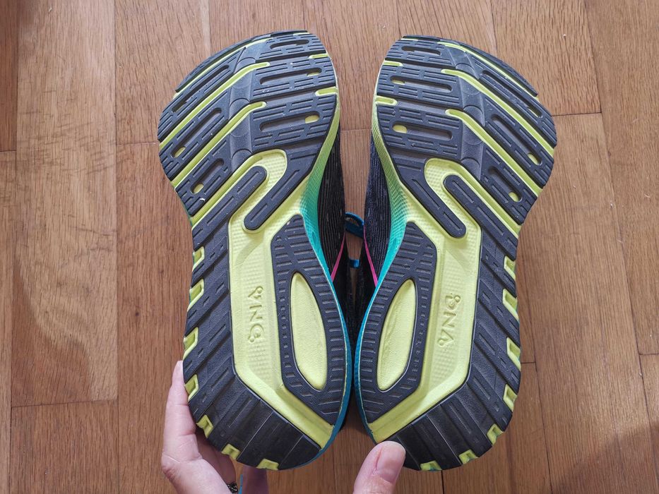 Маратонки Brooks Launch 10